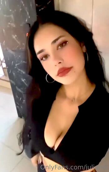 Julia Noi