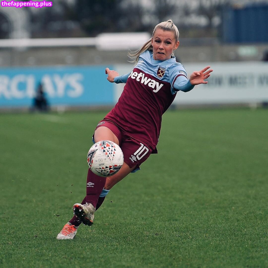 Julia Simic