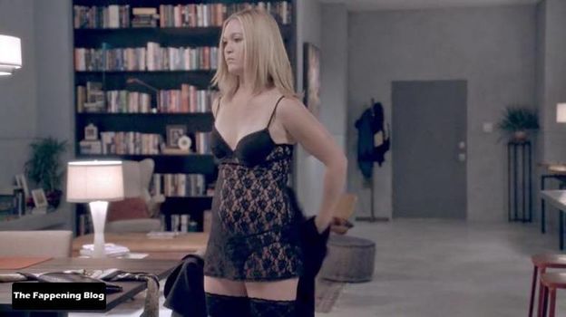 Julia Stiles