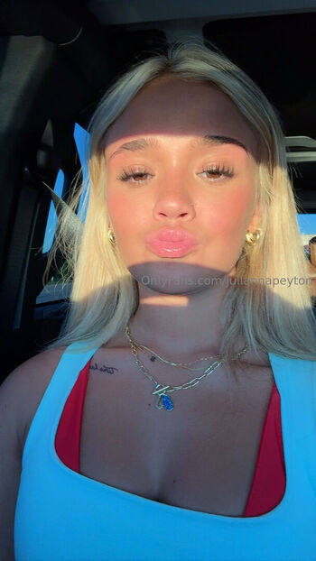 juliannapeyton