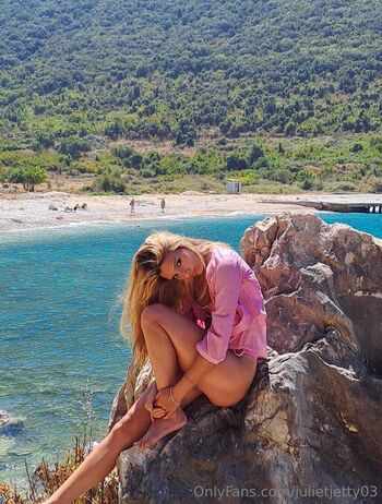 julietjetty03
