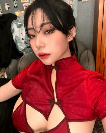 Jung Hye Bin