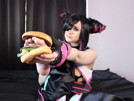 Juri-Han Cosplayers.