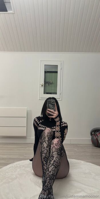 justemmamoooon