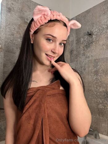 k1ra_honey
