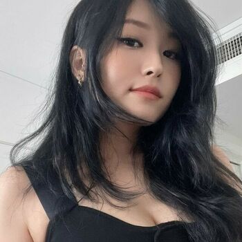 Kang Hee Yoon