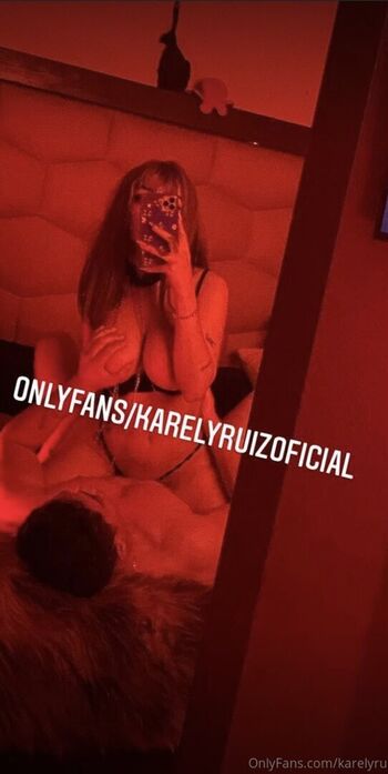 karelyruizoficial