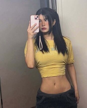 Karenxtran/Strawberry.bunni