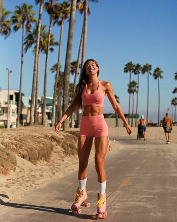 Karina Elle