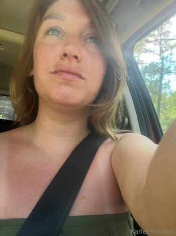karleesmokestease