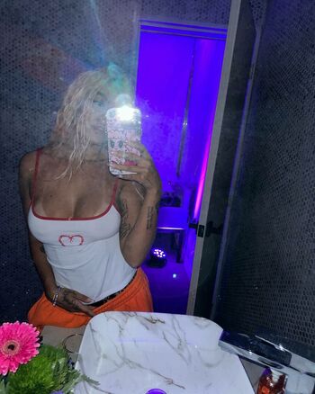 KAROL G