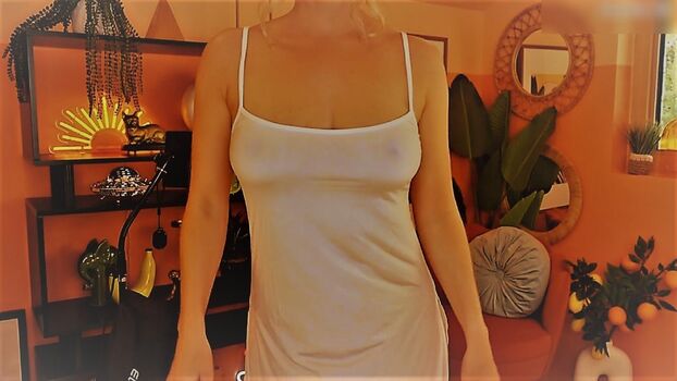 Kat Wonders