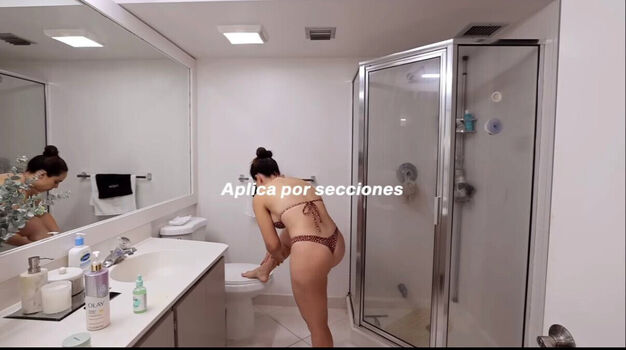 Katy Esquivel-Whatthechic