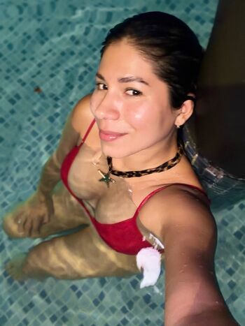 Katyusca Torres Aybar Hotwife