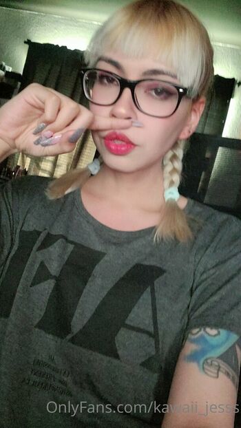 kawaii_jesss