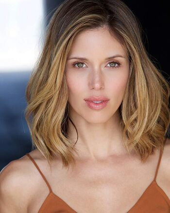 Kayla Ewell