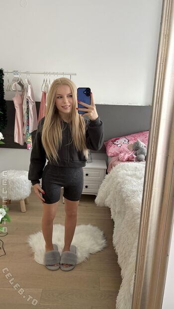kayliekaylie
