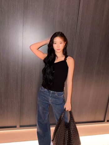 Kazuha Nakamura 中村 一葉