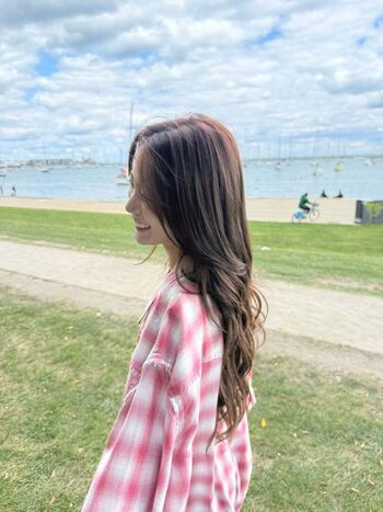 Kazuha Nakamura 中村 一葉