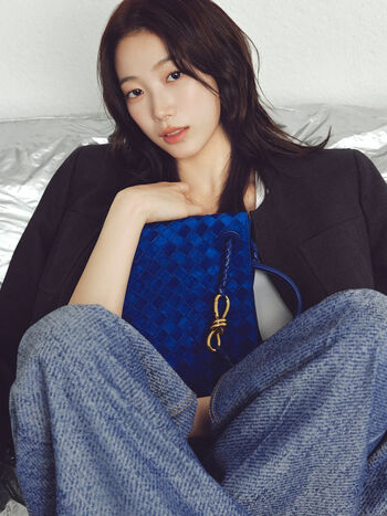 Kazuha Nakamura 中村 一葉