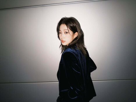 Kazuha Nakamura 中村 一葉