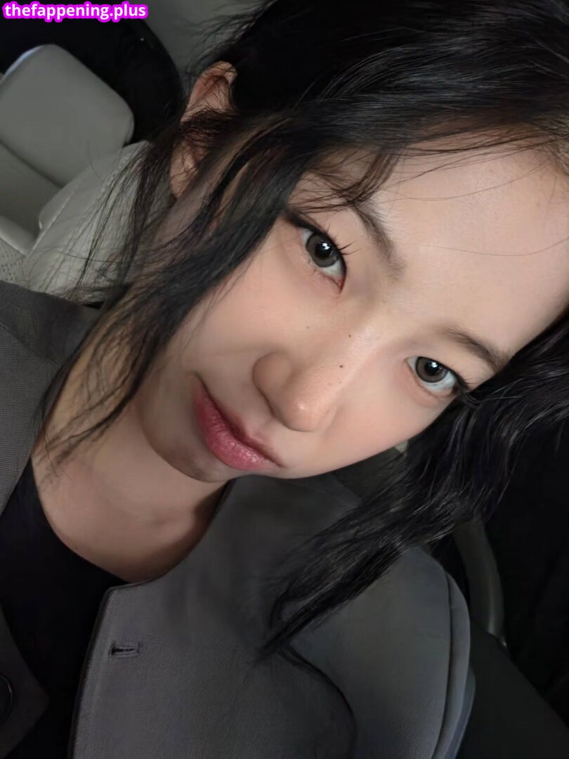Kazuha Nakamura 中村 一葉
