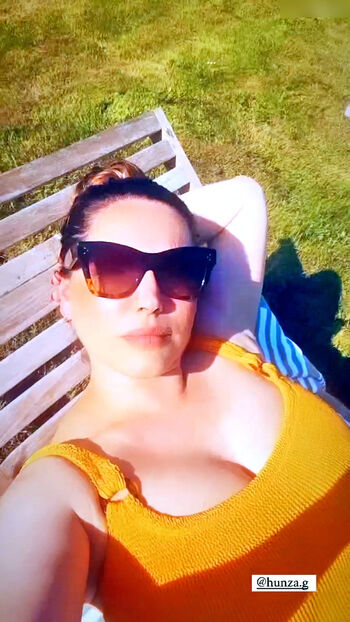 Kelly Brook