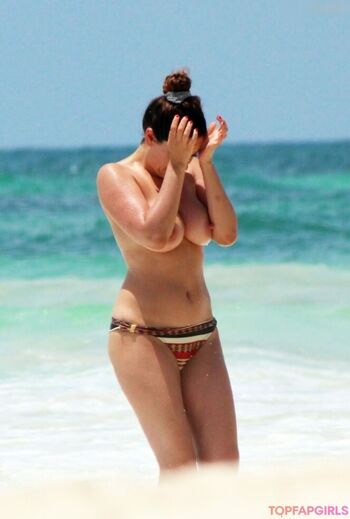 Kelly Brook
