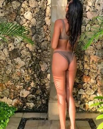 Kelly Gale