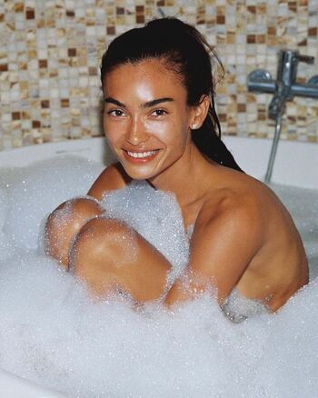 Kelly Gale