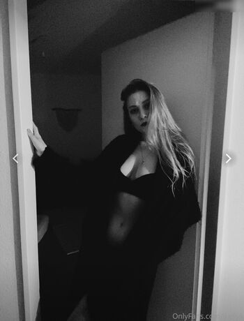 Kelly / ikellyk