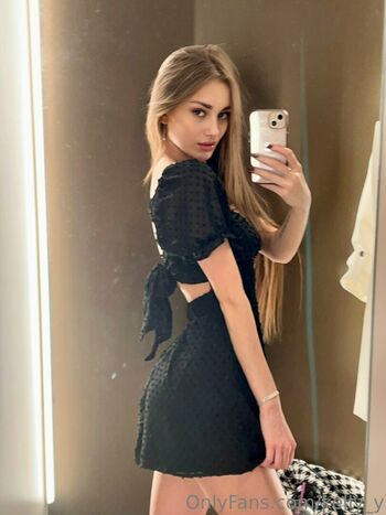 kelly_y