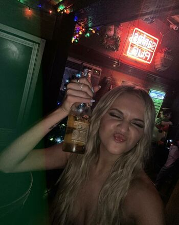 Kelsea Ballerini