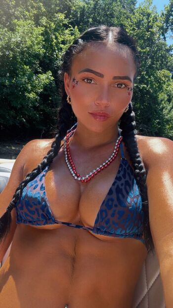 Kiana James