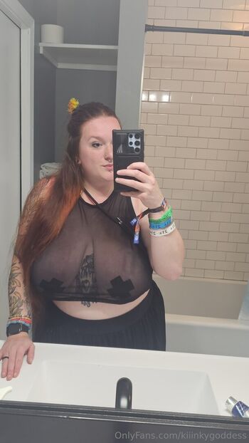 kiiinkygoddess