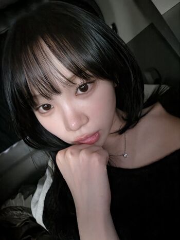 Kim Chaewon