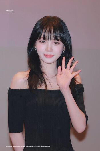 Kim Chaewon