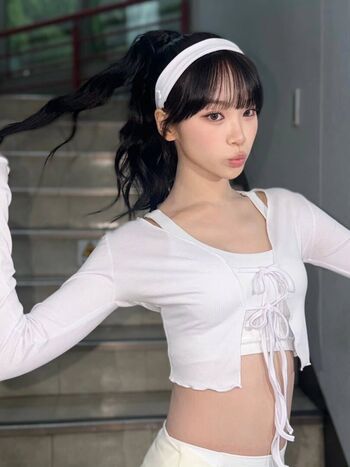 Kim Chaewon