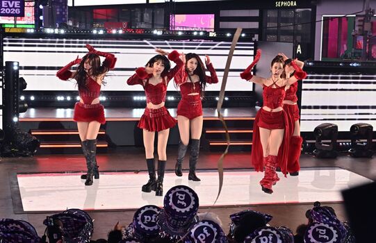 Kim Chaewon 김채원 [Le Sserafim]