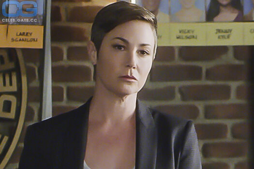 Kim Rhodes