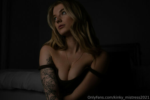 kinky_mistress2021