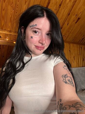 kinkybrattyaurora