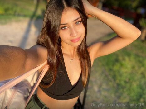 Kira_angel18