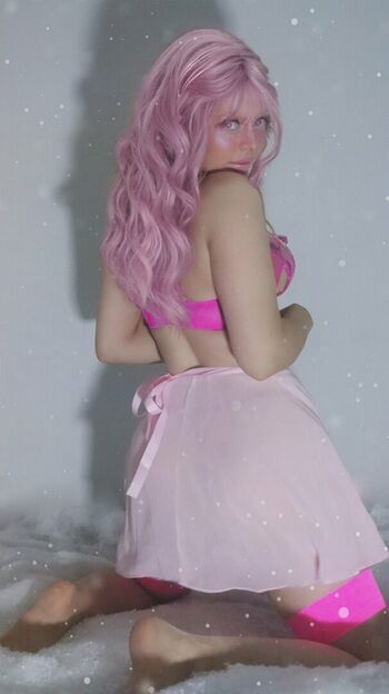 Kirsten Ria