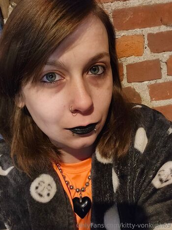 kitty-vonkush69