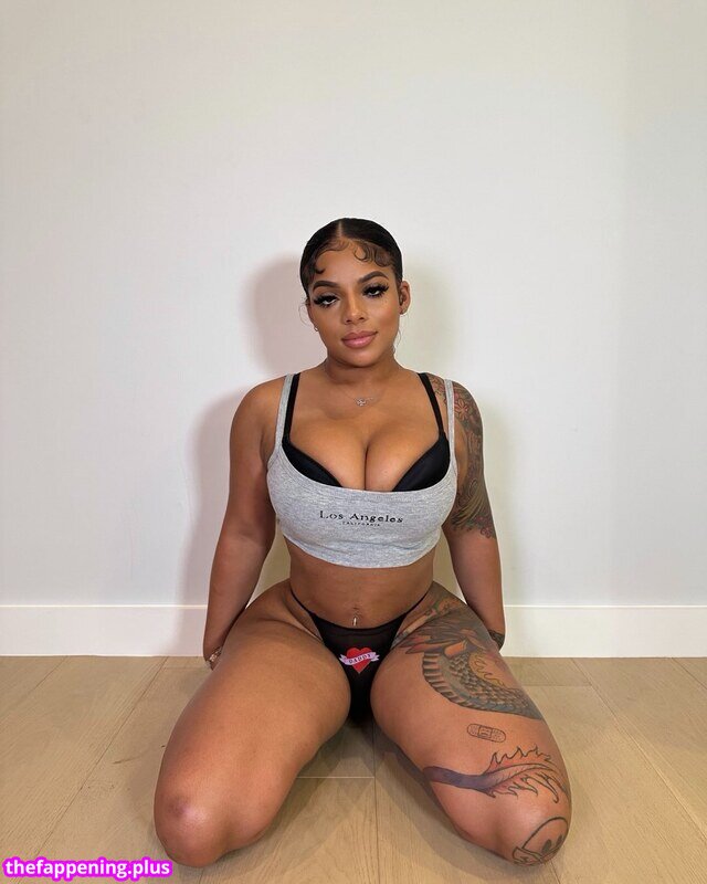 KKVSH / https: नग्न OnlyFans फोटो #9