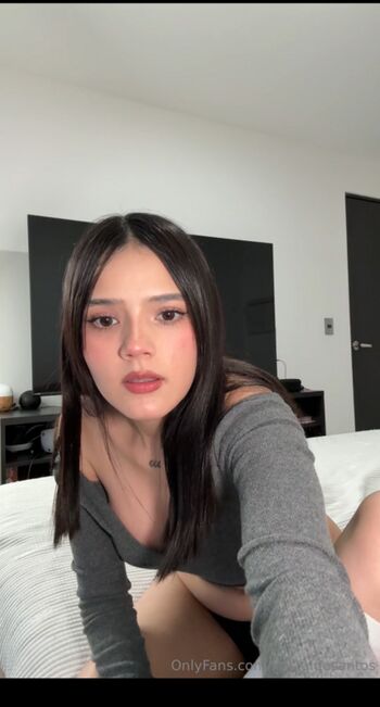 Kristal De Santos