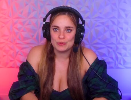 Kristen Stephensonpino
