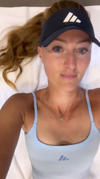 Kristina Mladenovic