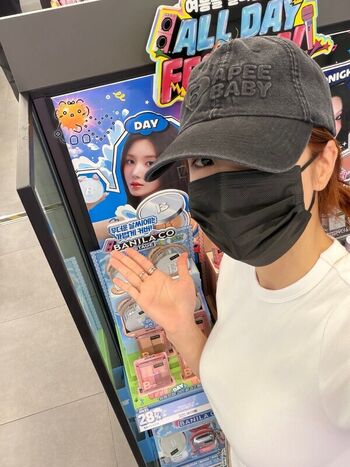 Kwon Eunbi